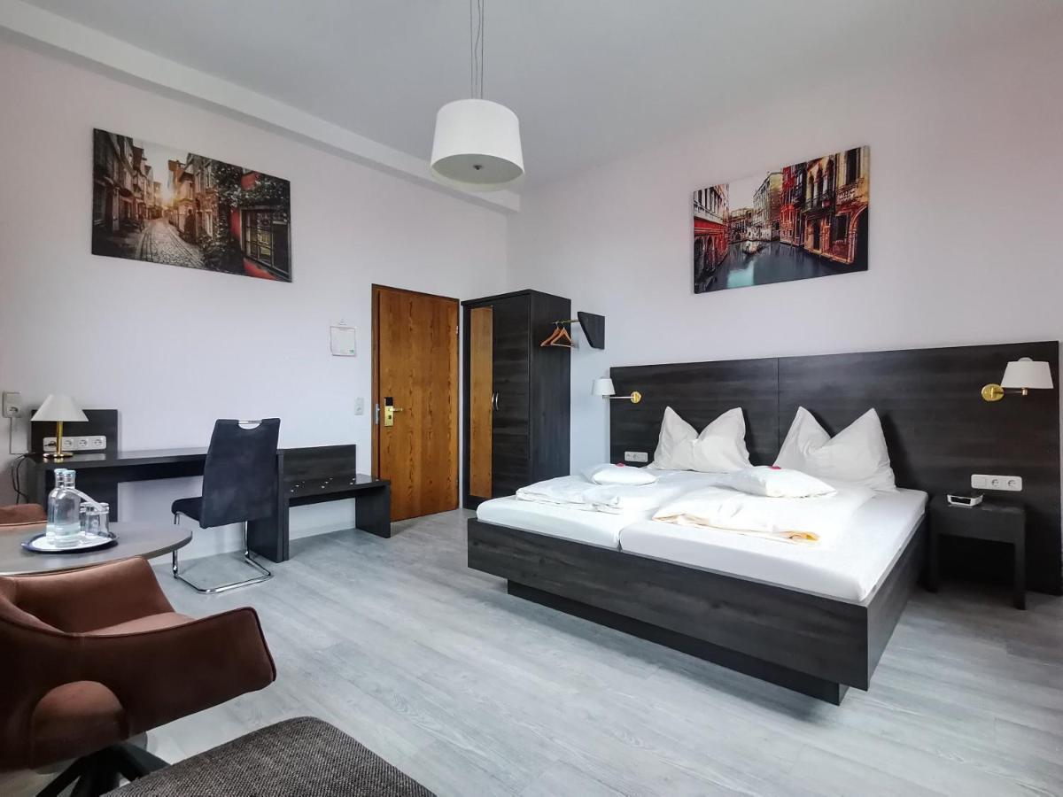 Hotel Kitzinger Hof An Der B8 Kitzingen Exteriör bild