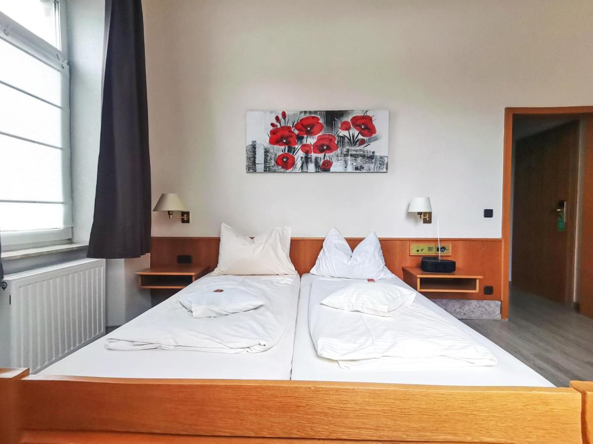 Hotel Kitzinger Hof An Der B8 Kitzingen Exteriör bild