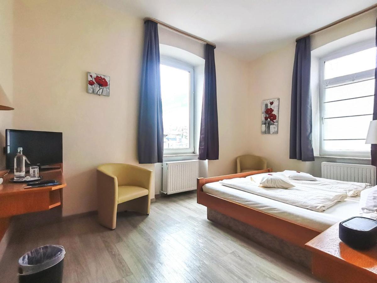 Hotel Kitzinger Hof An Der B8 Kitzingen Exteriör bild