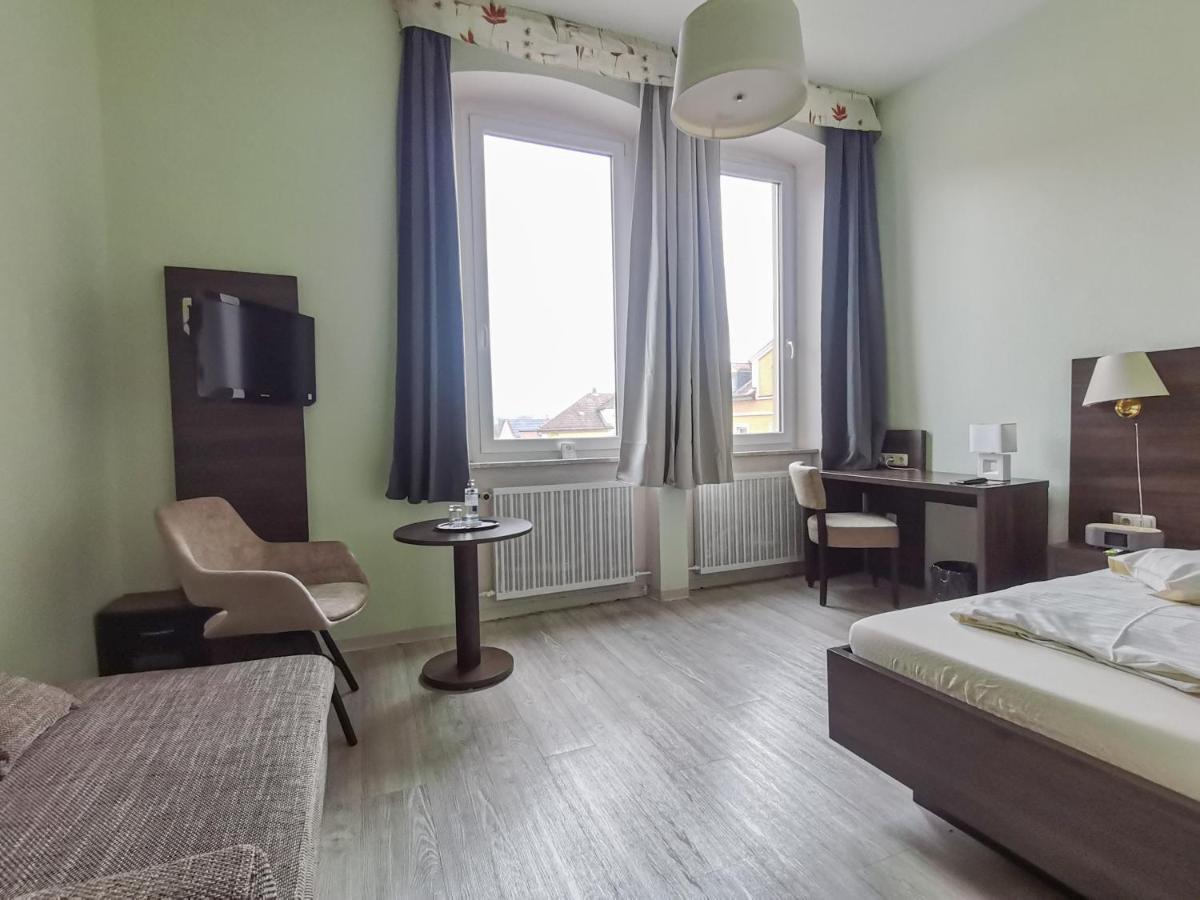 Hotel Kitzinger Hof An Der B8 Kitzingen Exteriör bild