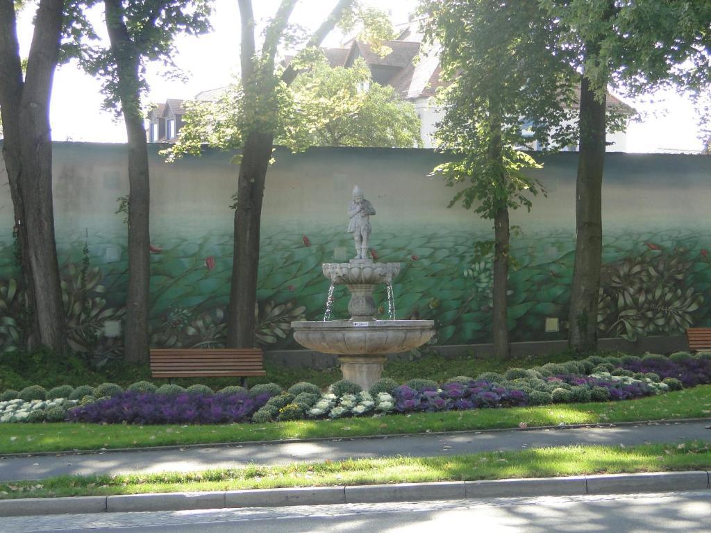 Hotel Kitzinger Hof An Der B8 Kitzingen Exteriör bild